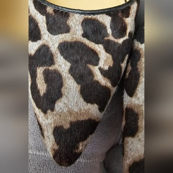 Michael Kors Clara mid spotted haircalf pump - like new condition - Picture 6 of 11